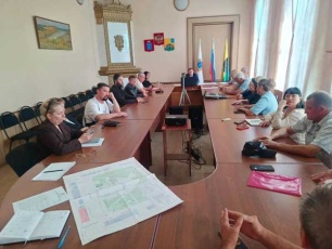 Глава ВМР С.И. Егоров провел встречу с активом Общественной палаты Вольского района