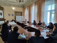 Глава района Андрей Татаринов встретился с руководителями образовательных организаций города и района