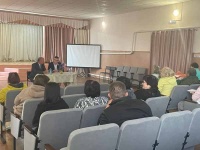 В Кряжиме заместитель главы Вольского МР В.В. Баршутин встретился с сельчанами
