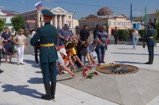 Вольчане участвовали в акции «Свеча памяти»