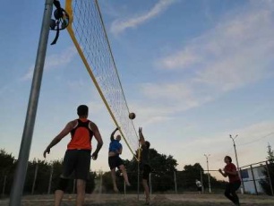 В Вольске появилась площадка для пляжного волейбола