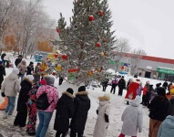 В праздничные дни для жителей и гостей города проводятся игровые программы