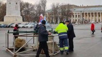 В городе активно ведутся мероприятия по подготовке к новогодним праздникам