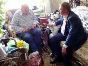 Николай Панков посетил и поздравил вольчанина – участника Великой Отечественной войны Николай Панков посетил и поздравил вольчанина – участника Великой Отечественной войны