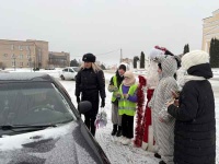 В Вольске прошла акция "Удачи на дорогах в Новом году!"