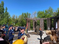В Парке Победы на Соколовой горе г.Саратов состоялась церемония занесения имен погибших в ходе специальной военной операции на мемориал «Землякам, погибшим в локальных войнах»