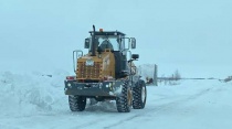 Снегоуборочная техника продолжает ликвидировать последствия снегопада: проезд обеспечен